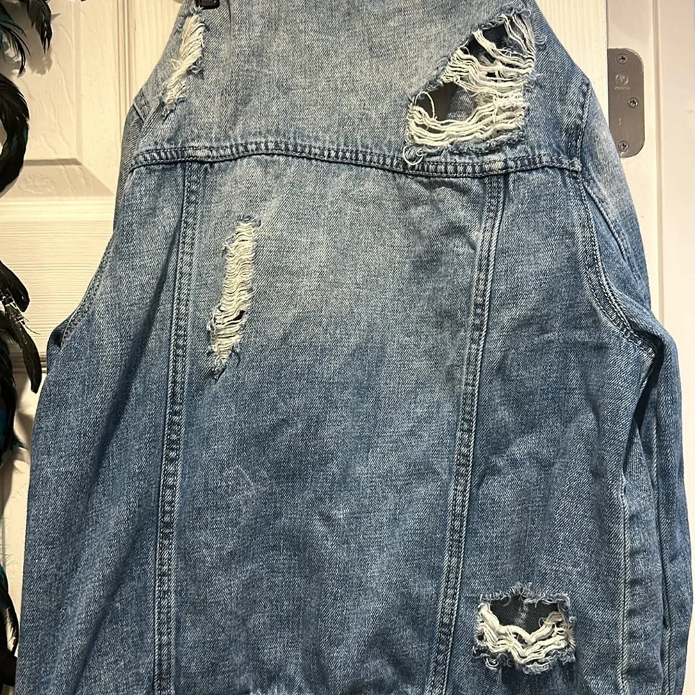 Refuge Ripped Jean Jacket - Picture 2 of 4